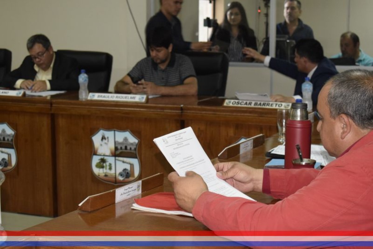 Foto 11 de SESION ORDINARIA DE LA JUNTA MUNICIPAL DE CAPIATA: Notas Recibidas, Nota Remitida y Expedientes Dictaminados