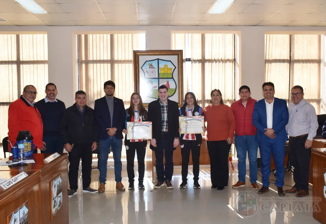 Foto 8 de Reconocimiento a las integrantes capiateñas de la Selección Paraguaya de Fútbol Femenino Sub 17, consagradas como campeonas sudamericanas