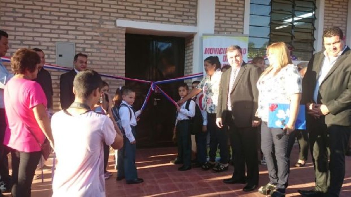 Foto 22 de Inauguración de nuevas aulas en la Esc. Bás. Santo Domingo Savio