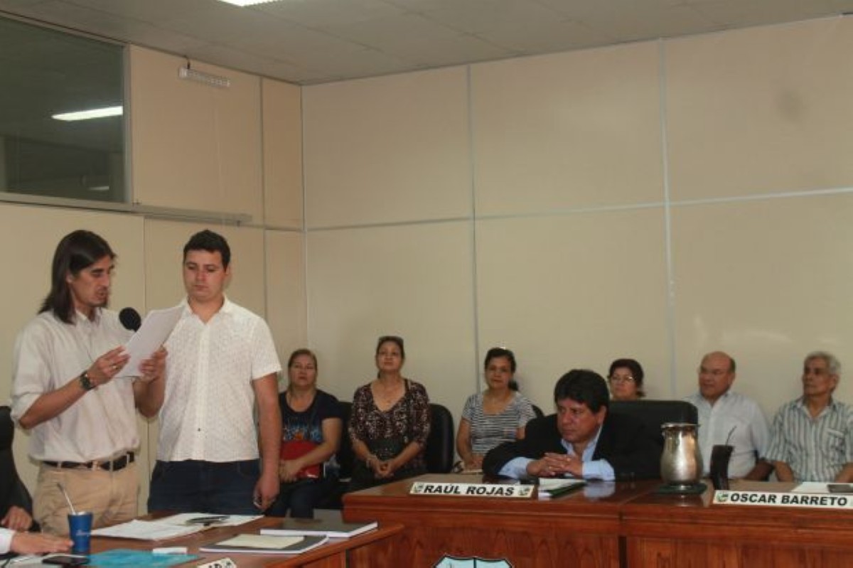 Foto 1 de Vecinos del barrio La Candelaria solicitan el despeje del terreno donado por la familia Lara para la construcción del Centro Cultural