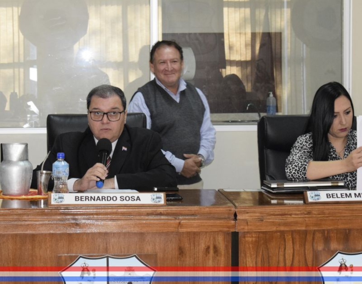 Foto 2 de SESION ORDINARIA DE LA JUNTA MUNICIPAL DE CAPIATA: Notas Recibidas, Nota Remitida y Expedientes Dictaminados