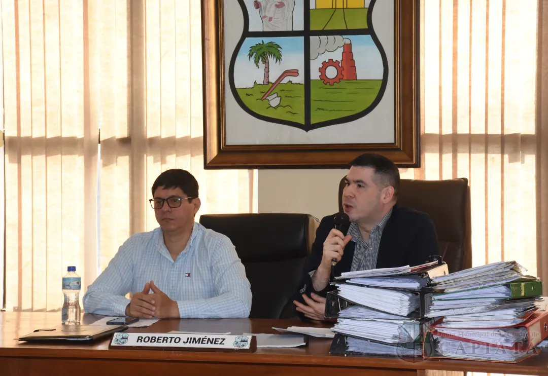 Foto 13 de SESION ORDINARIA DE LA JUNTA MUNICIPAL DE CAPIATA: Notas Recibidas y Expedientes Dictaminados