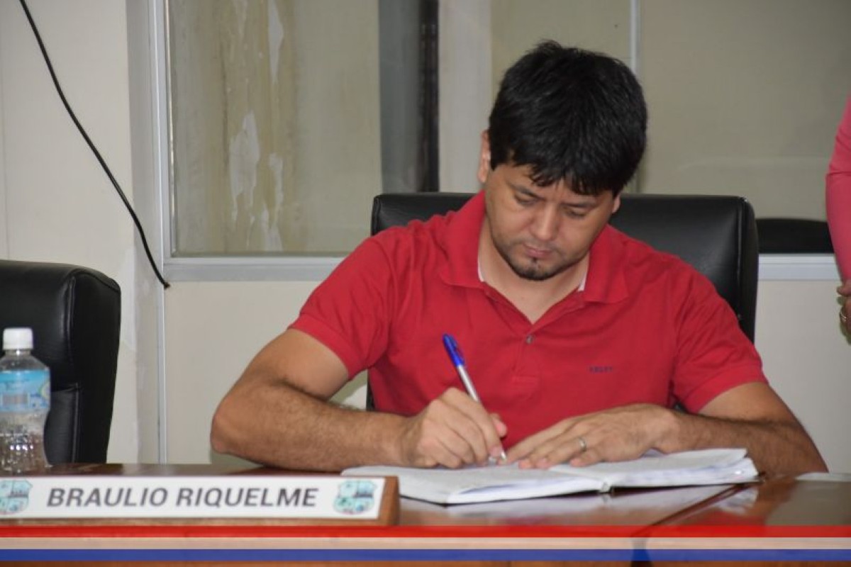 Foto 12 de SESION ORDINARIA DE LA JUNTA MUNICIPAL DE CAPIATA: Notas Recibidas, Nota Remitida y Expedientes Dictaminados