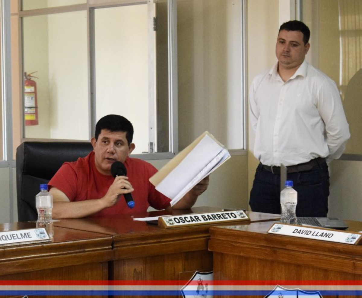 Foto 8 de SESION ORDINARIA DE LA JUNTA MUNICIPAL DE CAPIATA: Notas Recibidas, Nota Remitida y Expedientes Dictaminados
