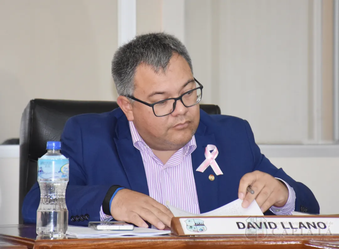 Foto 11 de SESION ORDINARIA DE LA JUNTA MUNICIPAL DE CAPIATA: Notas Recibidas y Expedientes Dictaminados