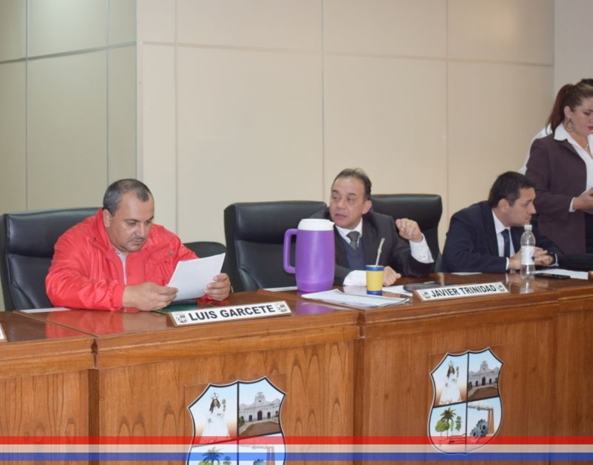 Foto 3 de SESION ORDINARIA DE LA JUNTA MUNICIPAL DE CAPIATA: Notas Recibidas, Notas Remitidas y Expedientes Dictaminados