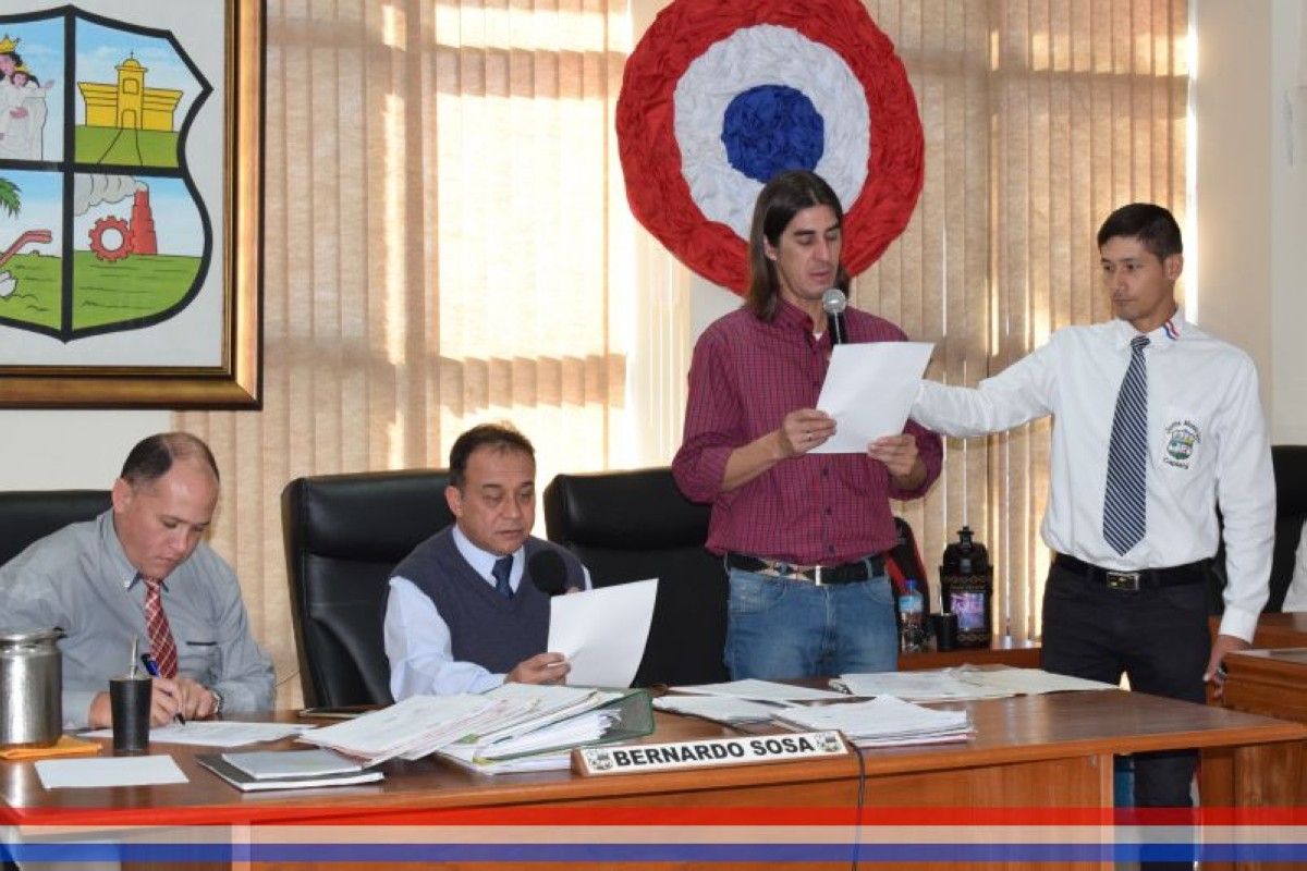 Foto 8 de SESION ORDINARIA DE LA JUNTA MUNICIPAL DE CAPIATA: Notas Recibidas, Nota Remitida y Expedientes Dictaminados