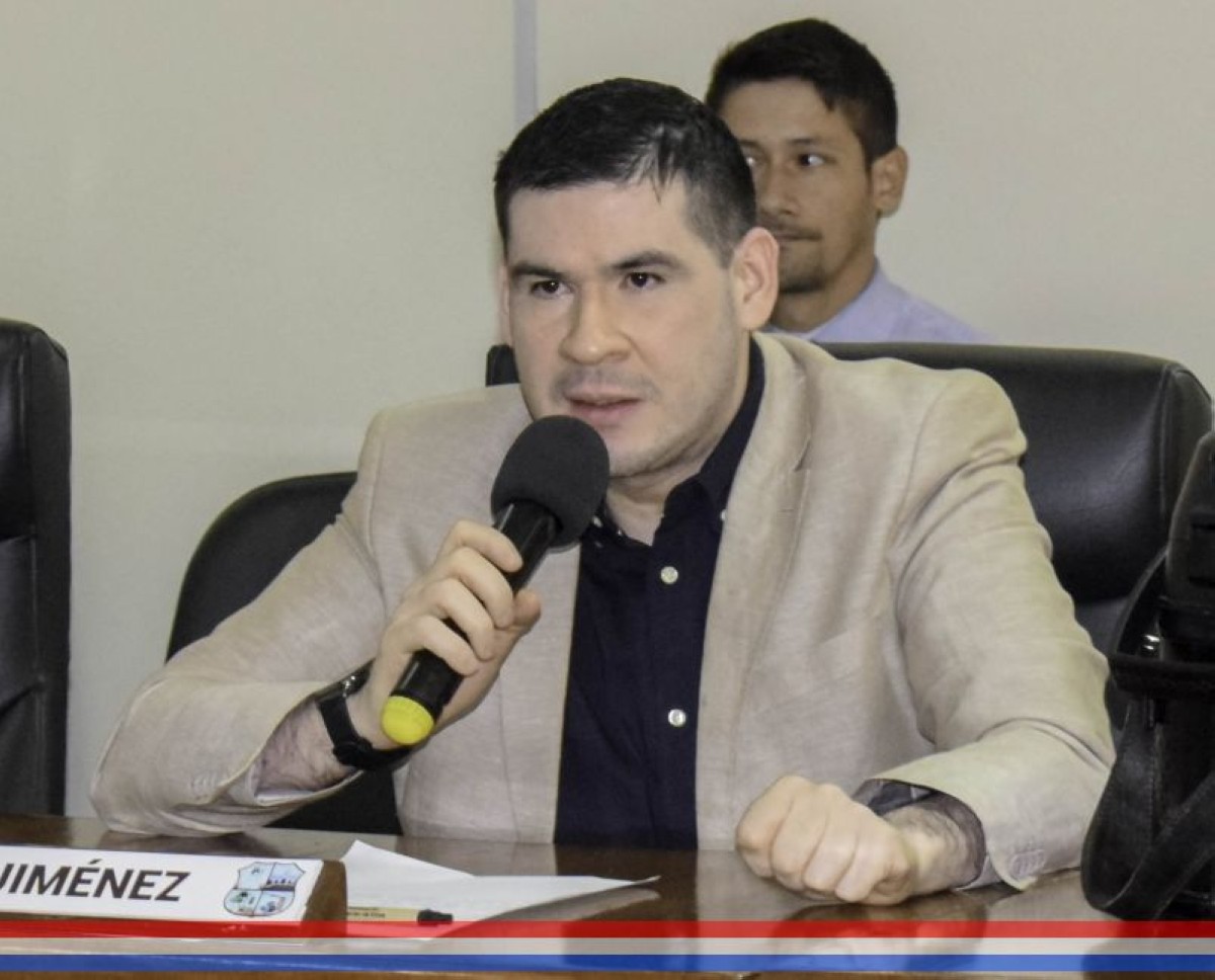 Foto 3 de Proponen reducción del costo del pasaje en las líneas de transporte público interno y gratuidad para adultos mayores