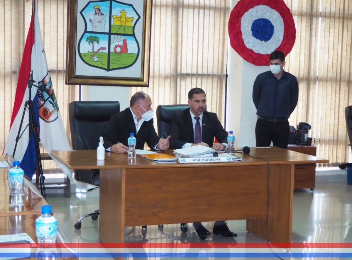 Foto 4 de SESION ORDINARIA DE LA JUNTA MUNICIPAL DE CAPIATA: Notas Recibidas, Nota Remitida y Expedientes Dictaminados