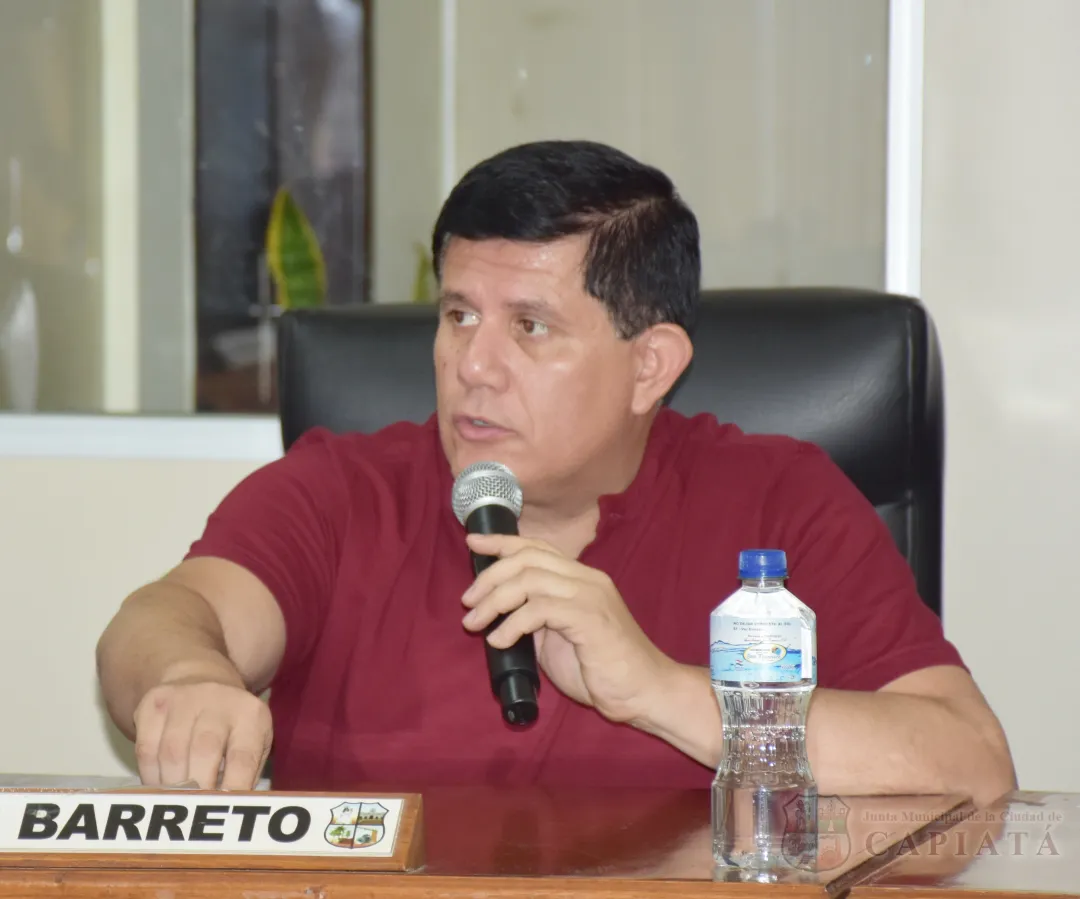 Foto 5 de SESION ORDINARIA DE LA JUNTA MUNICIPAL DE CAPIATA: Notas Recibidas y Expedientes Dictaminados