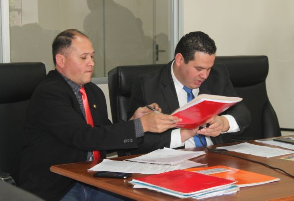 Foto 1 de SESION ORDINARIA DE LA JUNTA MUNICIPAL DE CAPIATA: Expedientes Dictaminados