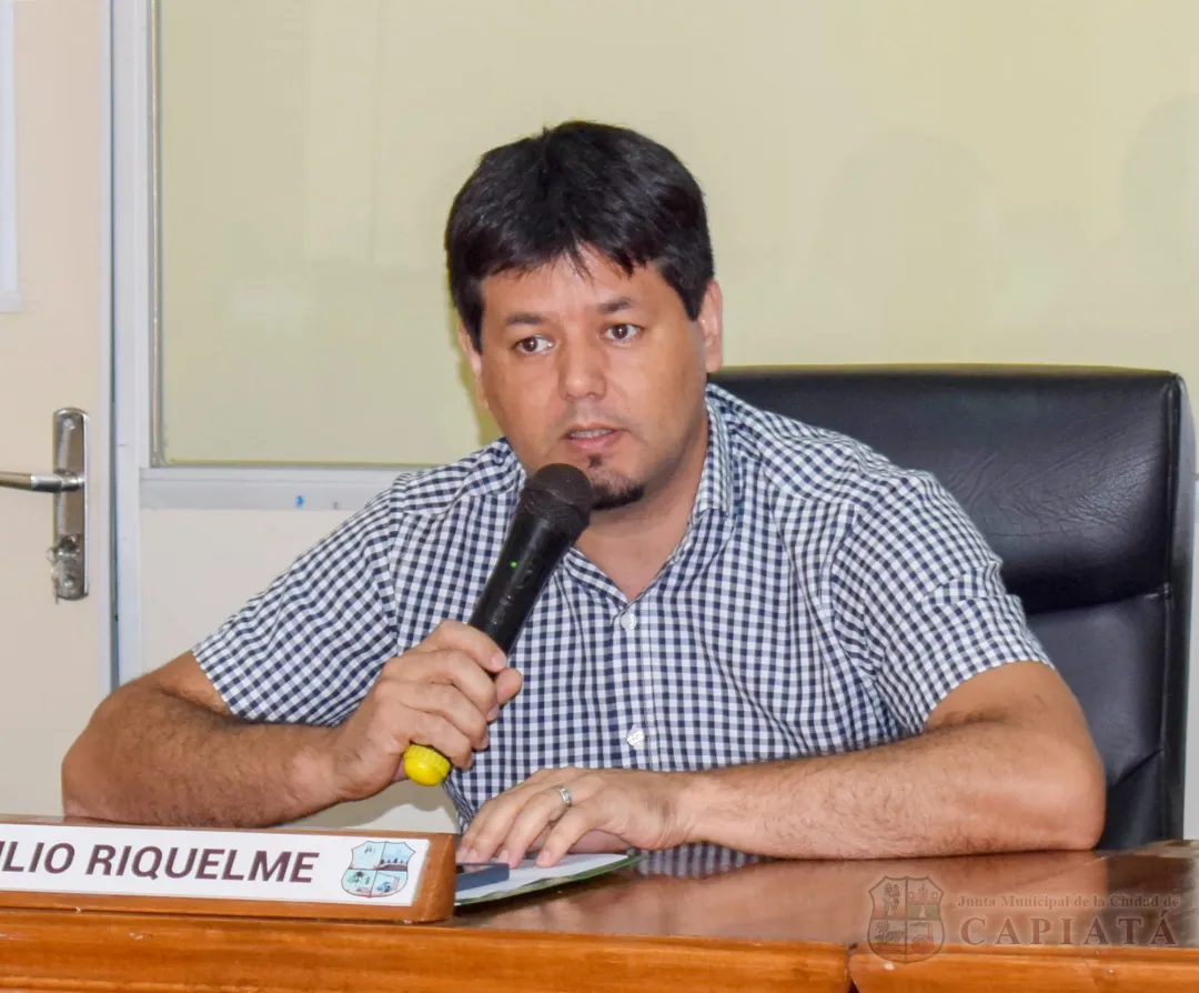 Foto 1 de Concejal López solicita intervención municipal en un caso de ocupación de calle en la Cía. 3ª ka’aguy Kupé