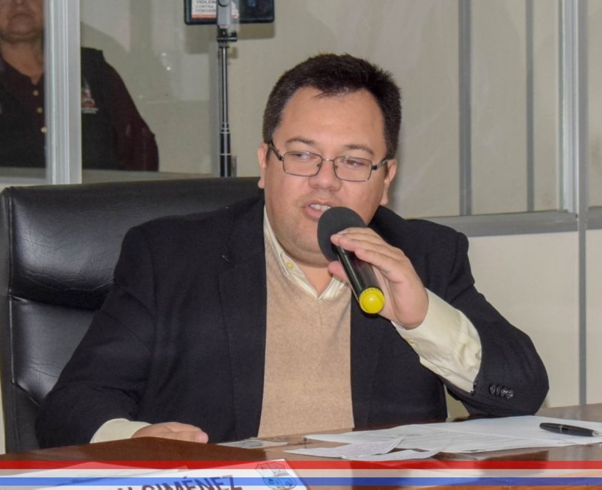 Foto 2 de Representantes de reconocida franquicia incumplen Ordenanza al no presentar planos de construcción, denuncian