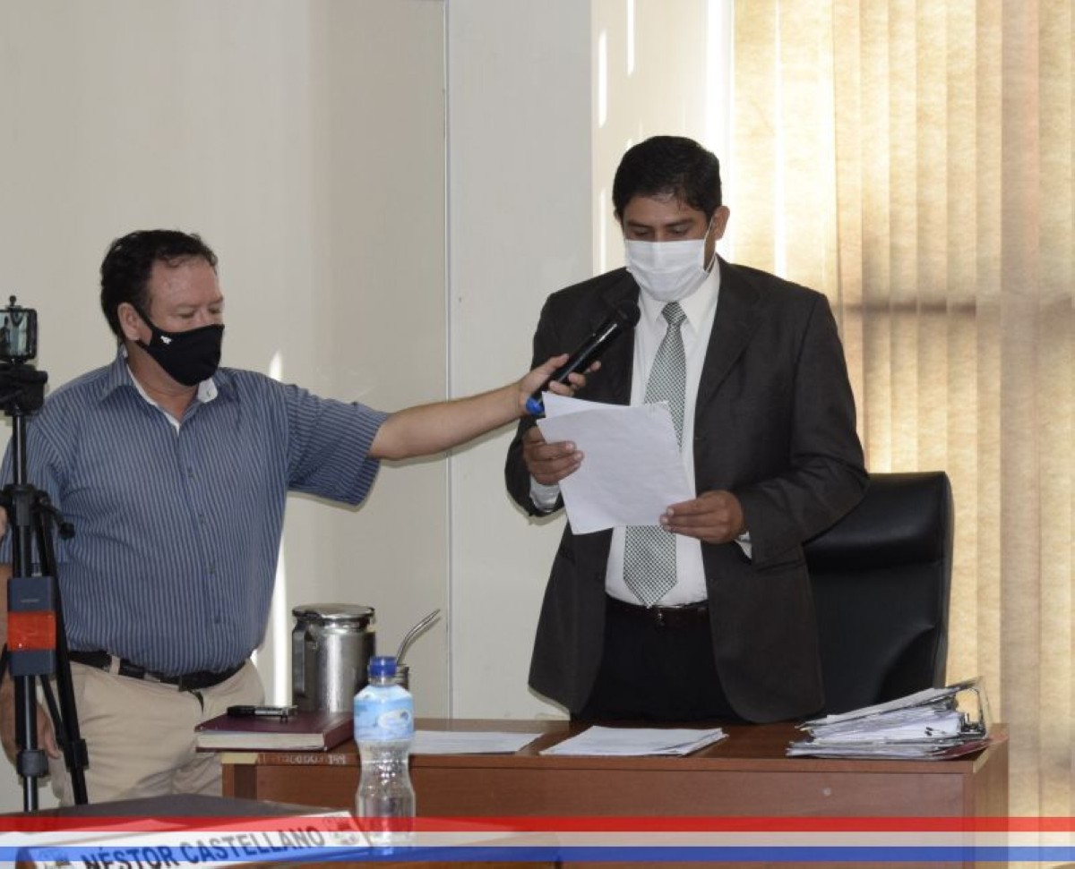 Foto 3 de SESION EXTRAORDINARIA DE LA JUNTA MUNICIPAL DE CAPIATA: Notas Recibidas y Expedientes Dictaminados