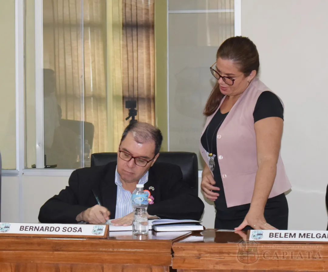 Foto 15 de SESION ORDINARIA DE LA JUNTA MUNICIPAL DE CAPIATA: Notas Recibidas y Expedientes Dictaminados