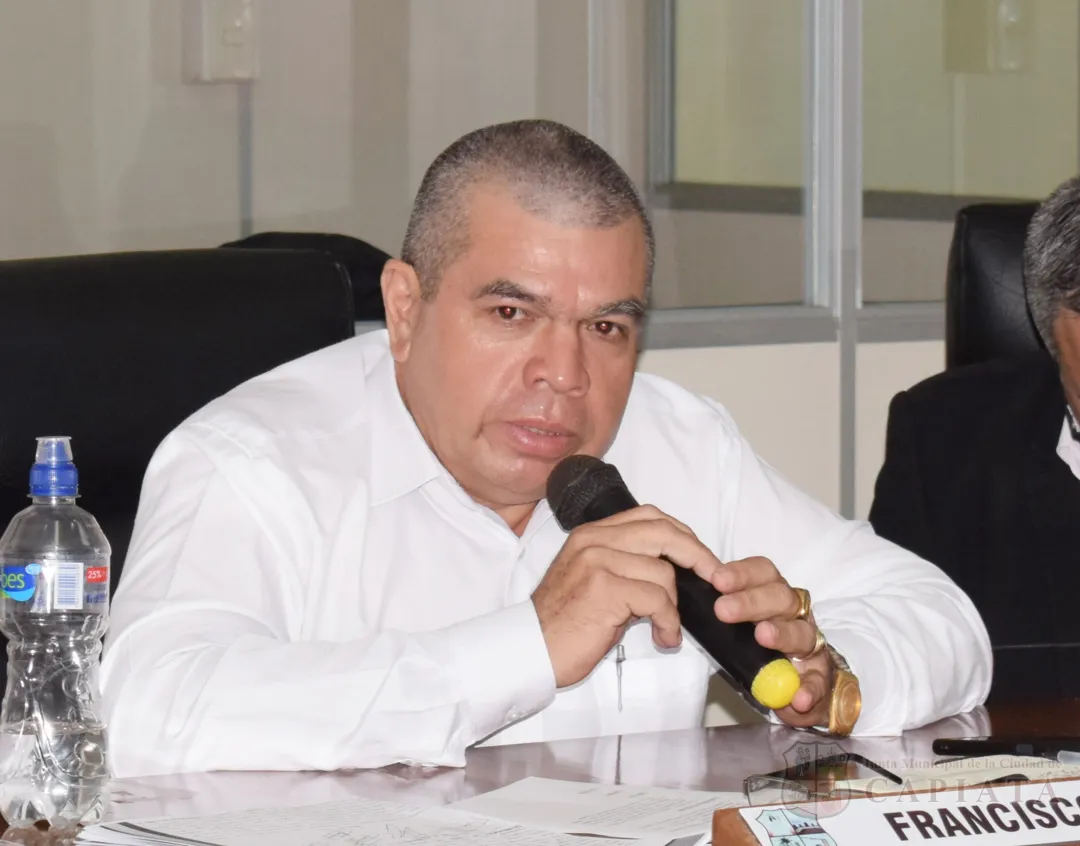 Foto 11 de SESION ORDINARIA DE LA JUNTA MUNICIPAL DE CAPIATA: Notas Recibidas y Expedientes Dictaminados