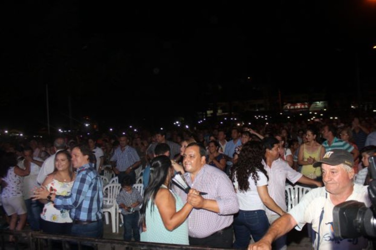 Foto 52 de ¡MAGNIFICA NOCHE CAPIATEÑA!