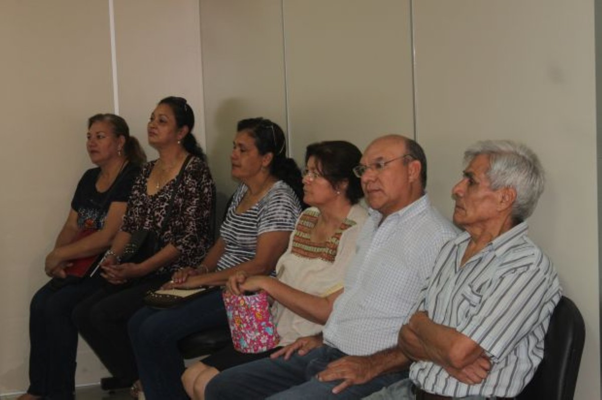 Foto 3 de Vecinos del barrio La Candelaria solicitan el despeje del terreno donado por la familia Lara para la construcción del Centro Cultural