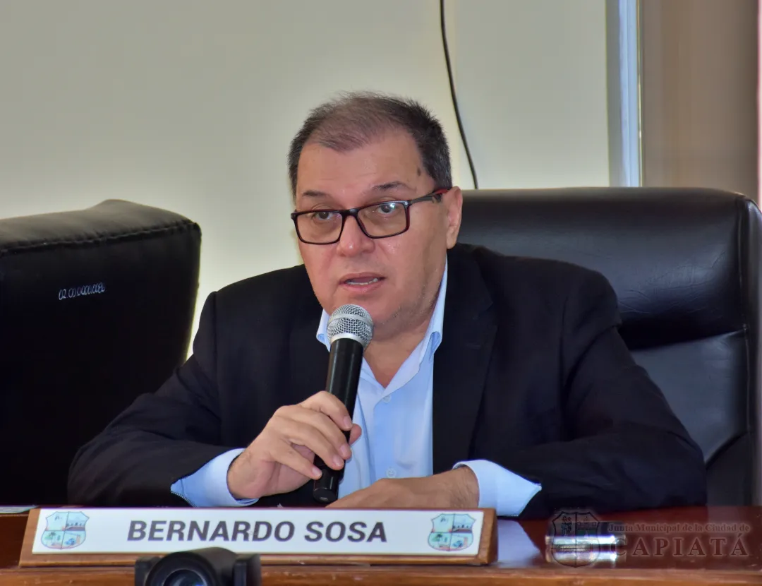 Foto 1 de Reiteran al Ejecutivo Municipal la propuesta de firmar un convenio con la ANDE para dotar de mejor iluminación a las calles y espacios públicos