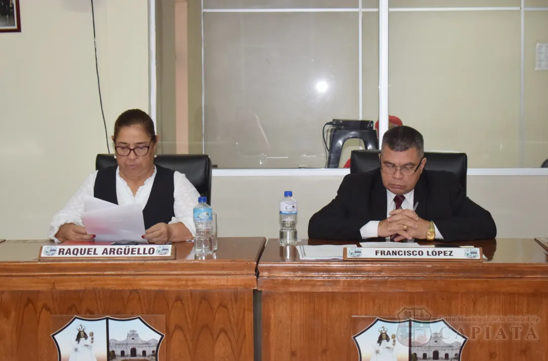 Foto 9 de SESION ORDINARIA DE LA JUNTA MUNICIPAL DE CAPIATA: Notas Recibidas y Expedientes Dictaminados