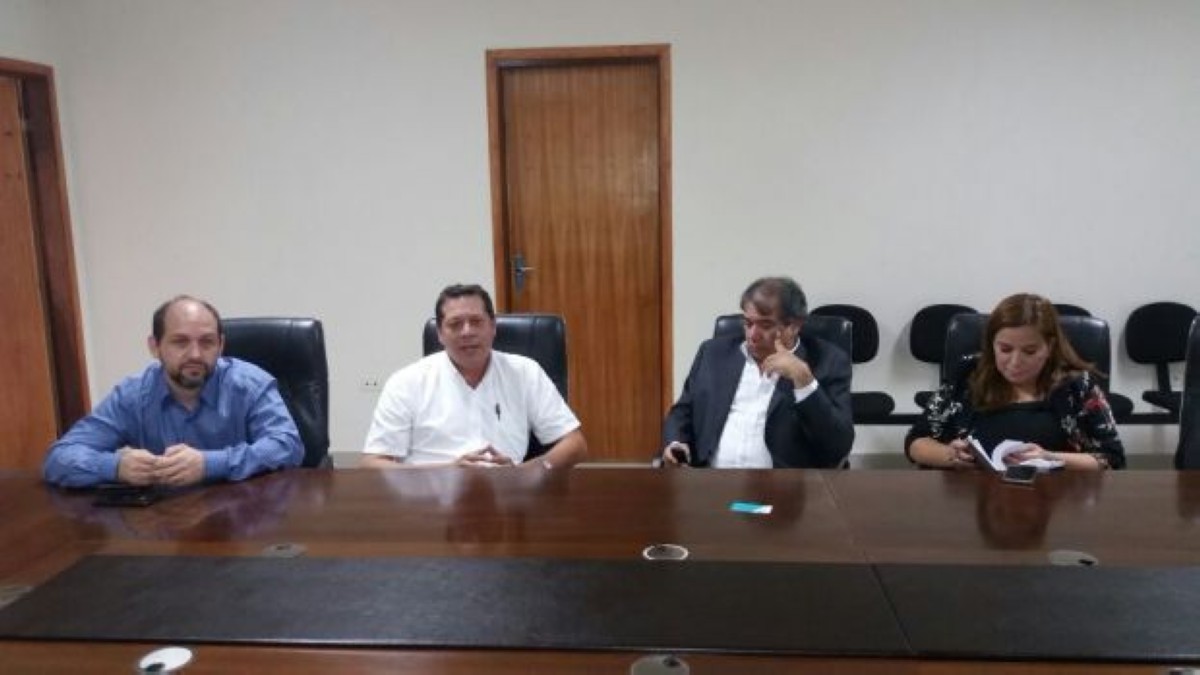 Foto 10 de Estudian la factibilidad de la emisión de bonos para el financiamiento de obras el próximo año