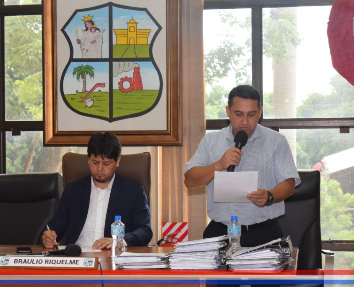 Foto 13 de SESION ORDINARIA DE LA JUNTA MUNICIPAL DE CAPIATA: Nota Recibida, Nota Remitida y Expedientes Dictaminados