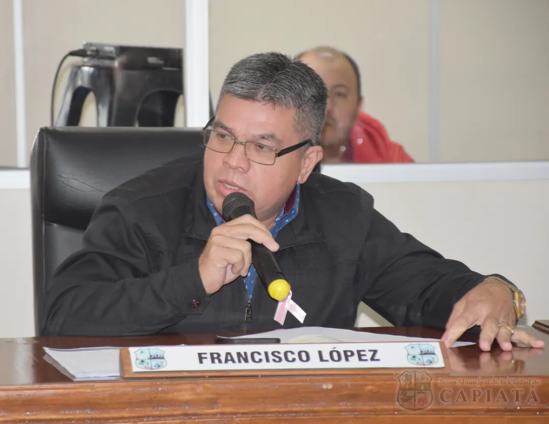 Foto 13 de SESION ORDINARIA DE LA JUNTA MUNICIPAL DE CAPIATA: Notas Recibidas y Expedientes Dictaminados