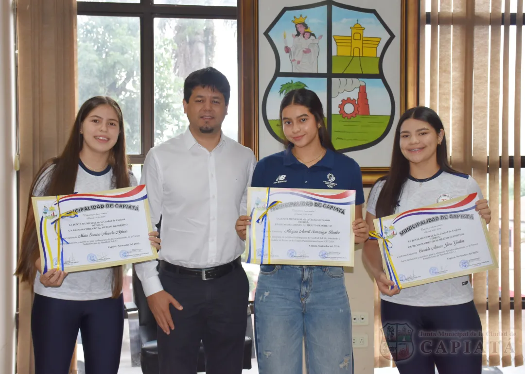 Foto 33 de Reconocimiento a jóvenes capiateñas destacadas en el Handball a nivel nacional e internacional
