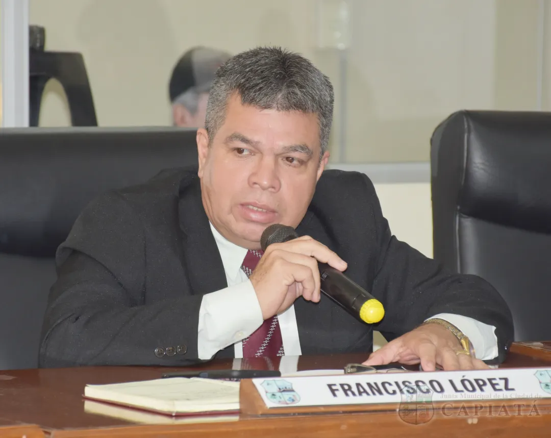 Foto 1 de Concejal Llano denuncia la presencia de presunto vertedero clandestino en Cía. 3ª Ka’aguy Kupé