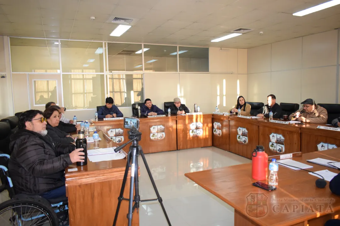 Foto 25 de Encomiendan al Ejecutivo Municipal la elaboración de otro pliego de bases y condiciones en el marco del estado de Emergencia Distrital