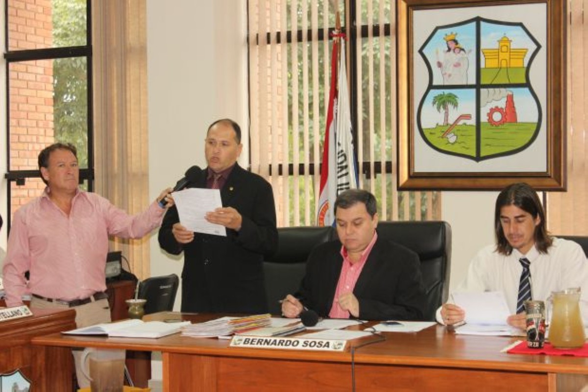 Foto 2 de SESION ORDINARIA DE LA JUNTA MUNICIPAL DE CAPIATA: Notas Recibidas y Expedientes Dictaminados