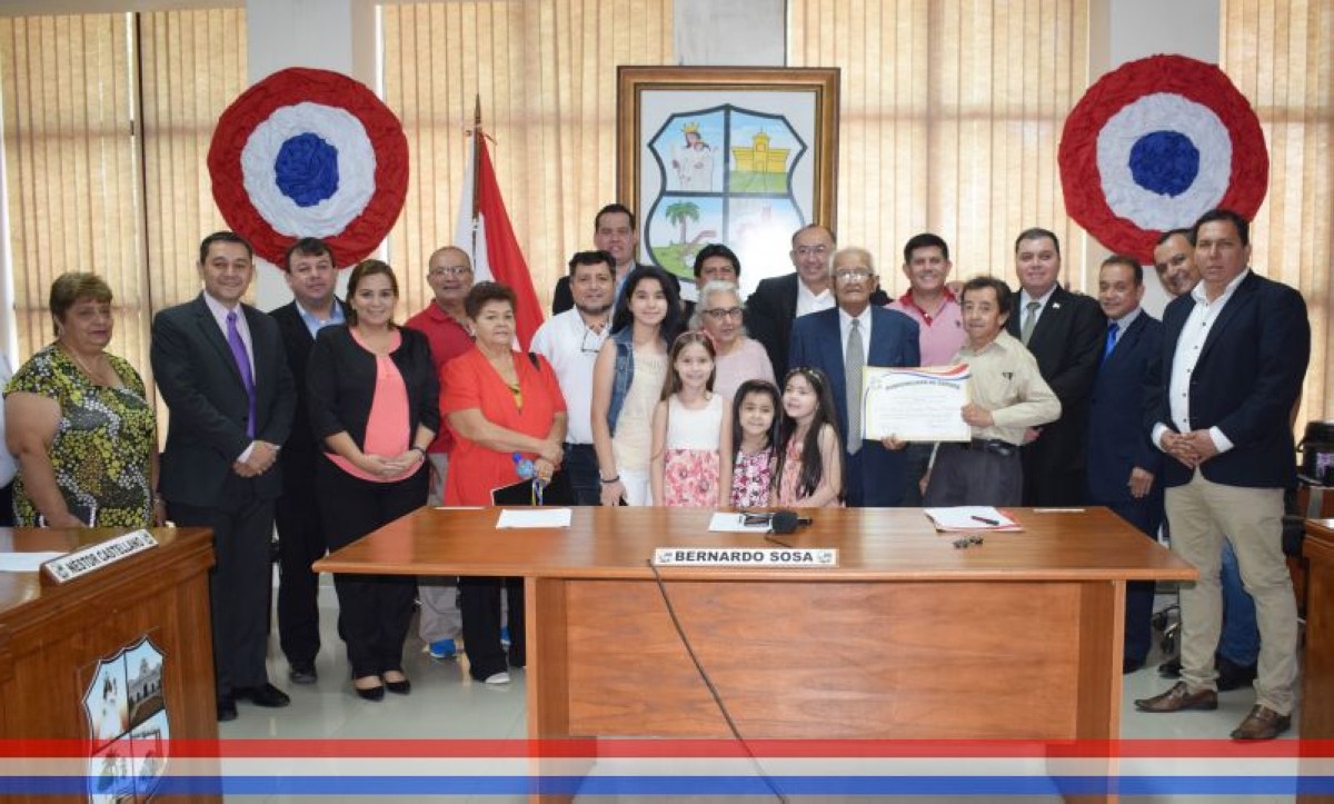 Foto 29 de Reconocimiento a Don Arsenio Salinas como "Ciudadano Ilustre de Capiatá"
