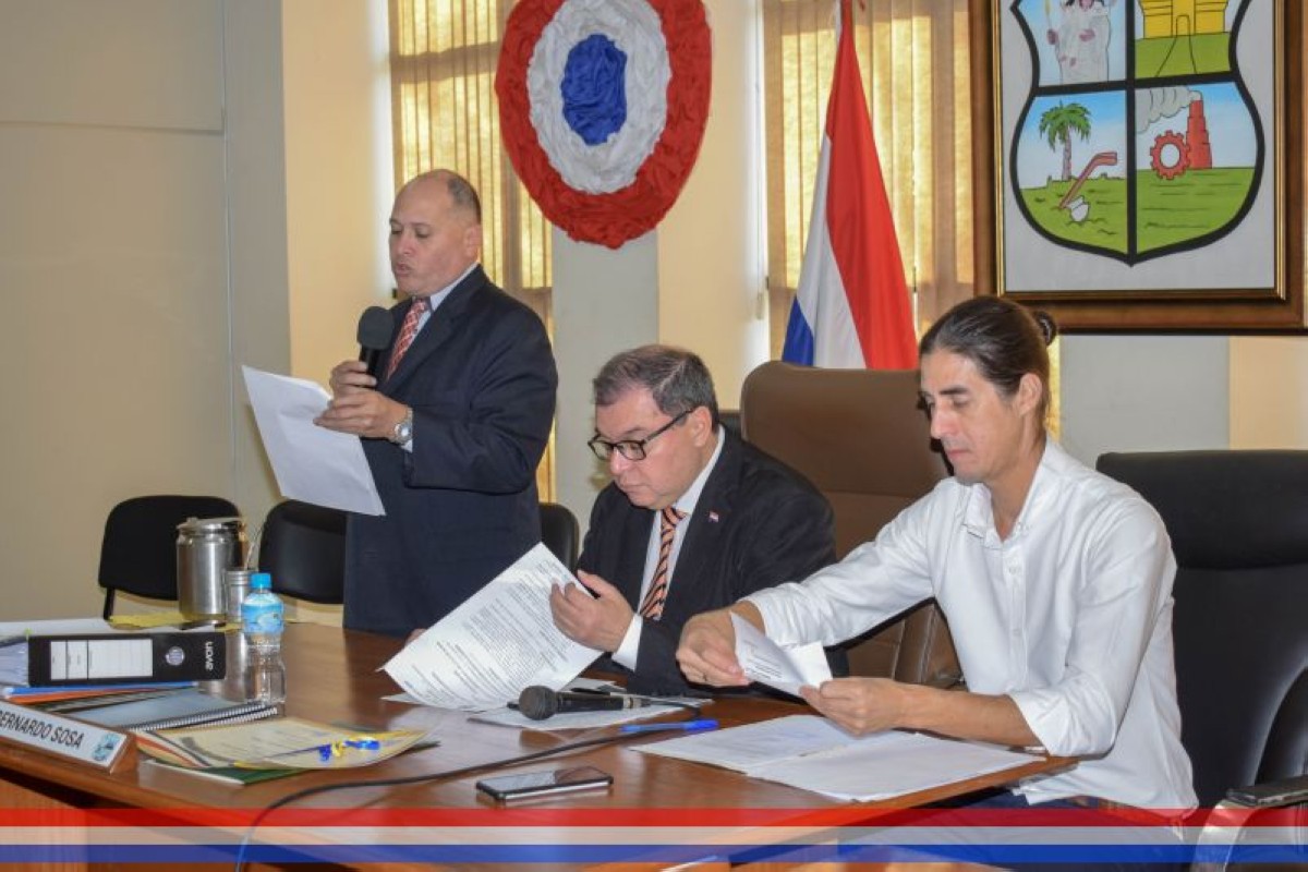 Foto 17 de SESION ORDINARIA DE LA JUNTA MUNICIPAL DE CAPIATA: Notas Recibidas, Nota Remitida y Expedientes Dictaminados