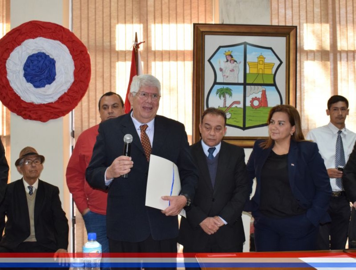 Foto 12 de Reconocimiento a Don Julián Valdez y a Don Celso Grance