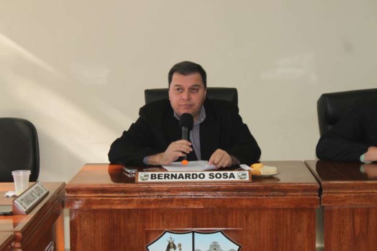 Foto 8 de Pobladoras de la Cía. 2ª Costa Salinas respaldan a la jefa del Puesto de Salud de la zona y a sus profesionales de blanco