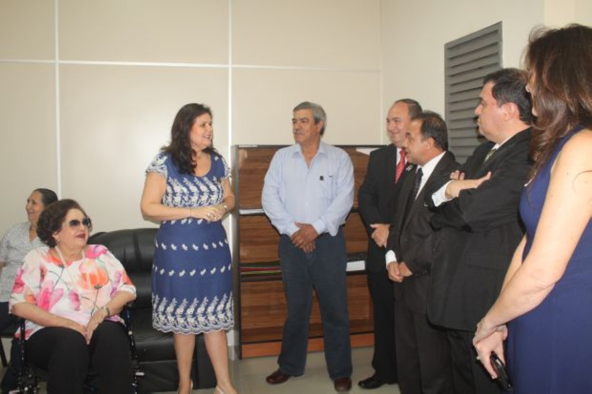 Foto 1 de Entrega de reconocimiento de Ciudadanía Ilustre a miembros de la familia Ceuppens – Talavera