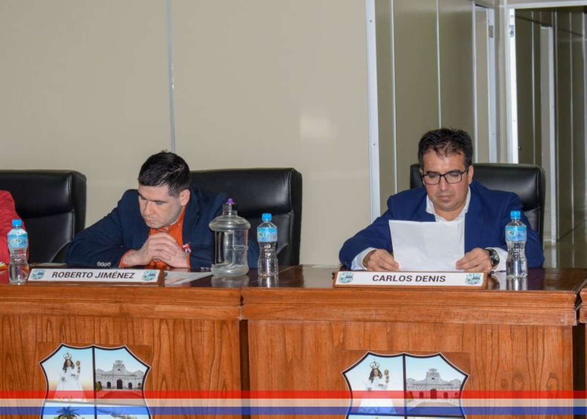 Foto 18 de SESION ORDINARIA DE LA JUNTA MUNICIPAL DE CAPIATA: Notas Recibidas, Nota Remitida y Expedientes Dictaminados