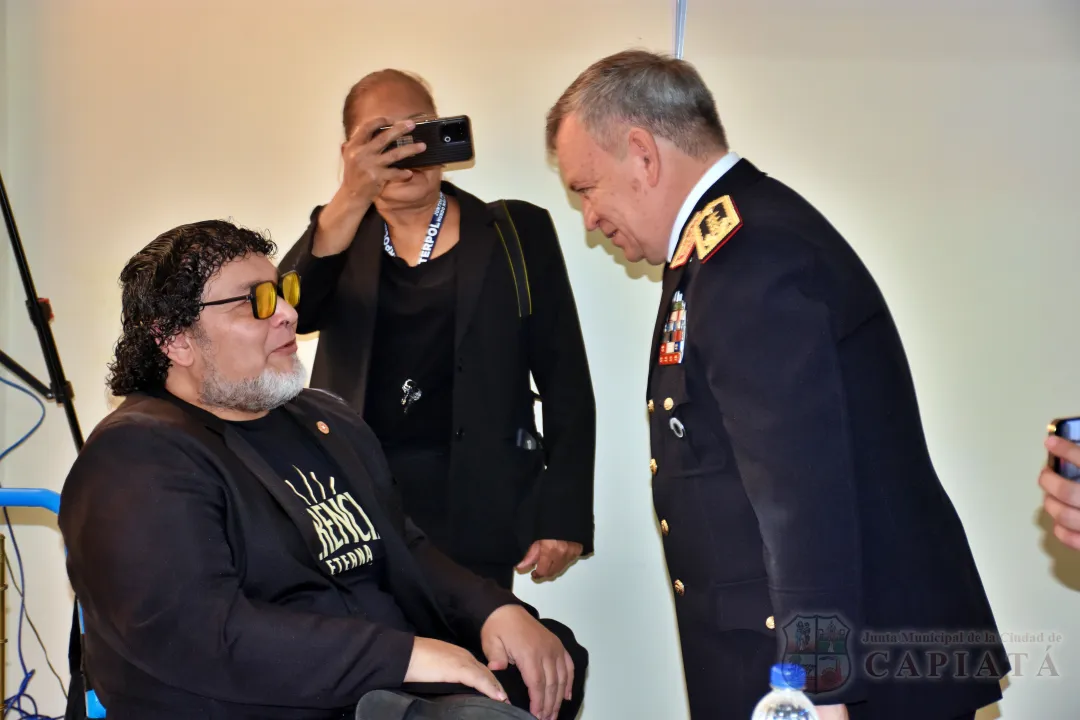 Foto 79 de Acto de reconocimiento como “Ciudadano Ilustre de Capiatá” al Comandante de la Policía Nacional, Crio. Gral. César Silguero Lobos
