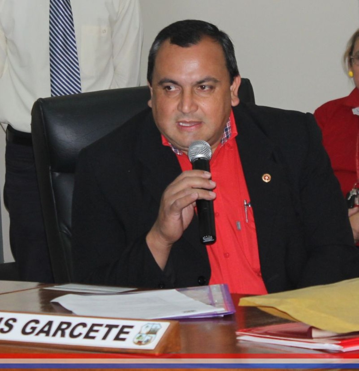 Foto 13 de Visita de representantes de la Cámara de Comercio, Industria y Servicios de la ciudad de Capiatá a la plenaria
