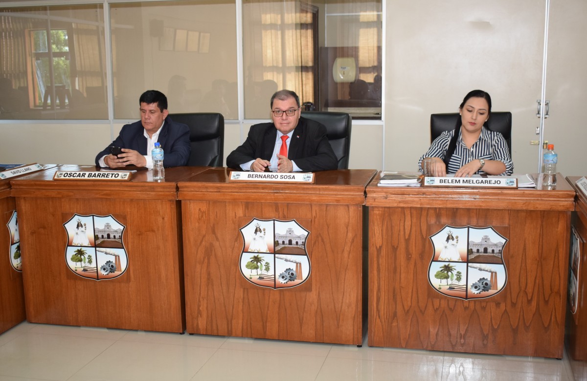 Foto 9 de SESION ORDINARIA DE LA JUNTA MUNICIPAL DE CAPIATA: Notas Recibidas y Expedientes Dictaminados
