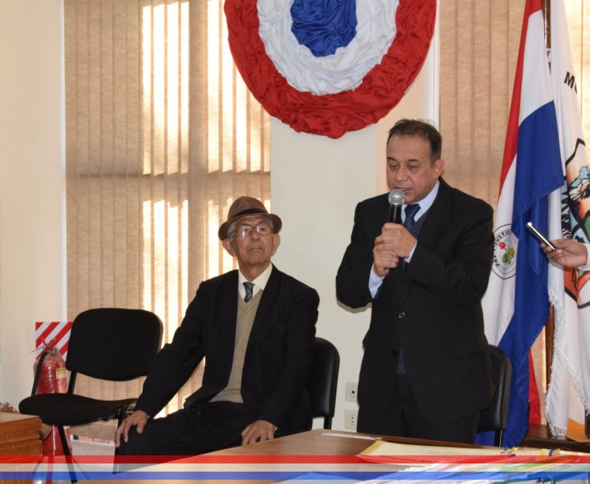 Foto 22 de Reconocimiento a Don Julián Valdez y a Don Celso Grance