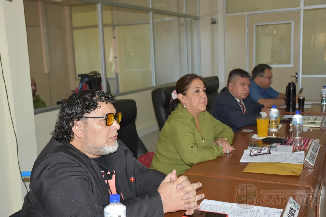 Foto 13 de SESION ORDINARIA DE LA JUNTA MUNICIPAL DE CAPIATA: Notas Recibidas, Nota Remitida y Expedientes Dictaminados