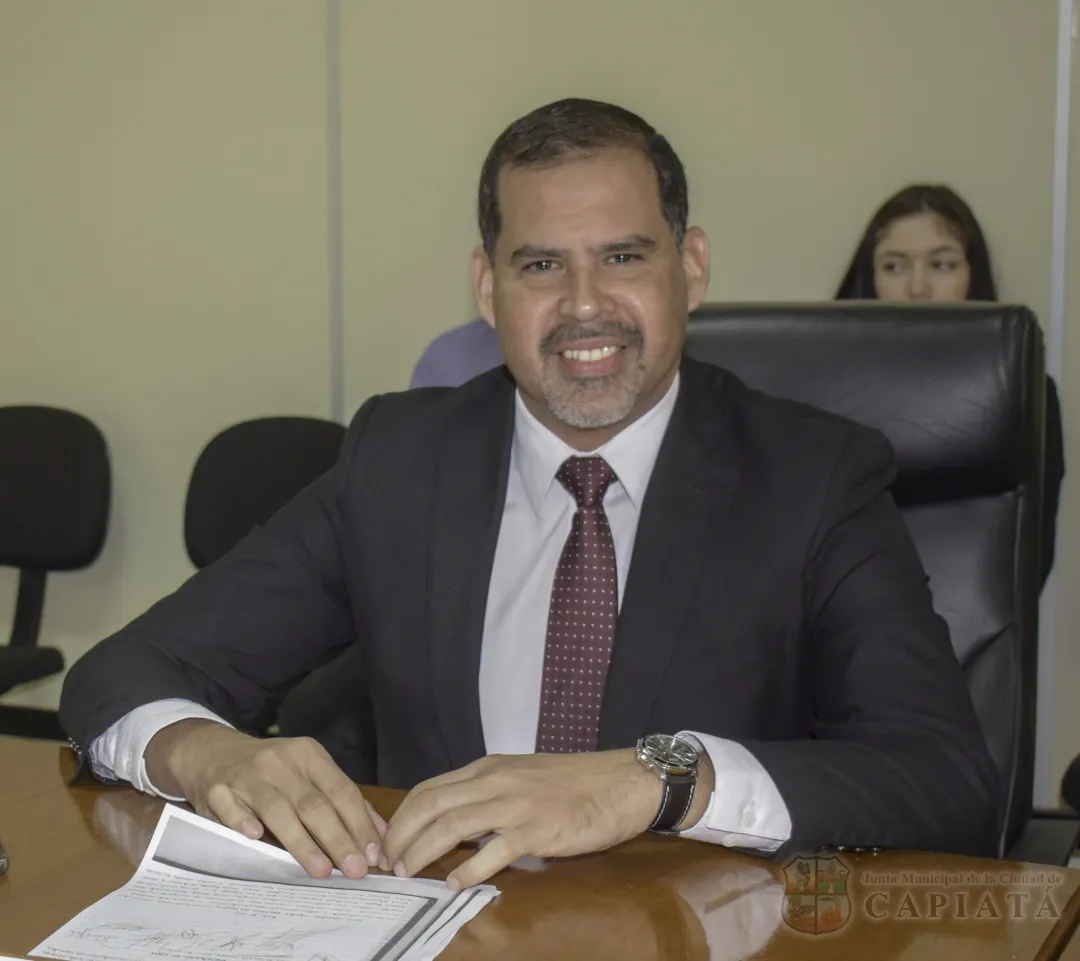 Foto 4 de SESION ORDINARIA DE LA JUNTA MUNICIPAL DE CAPIATA: Notas Recibidas y Expedientes Dictaminados