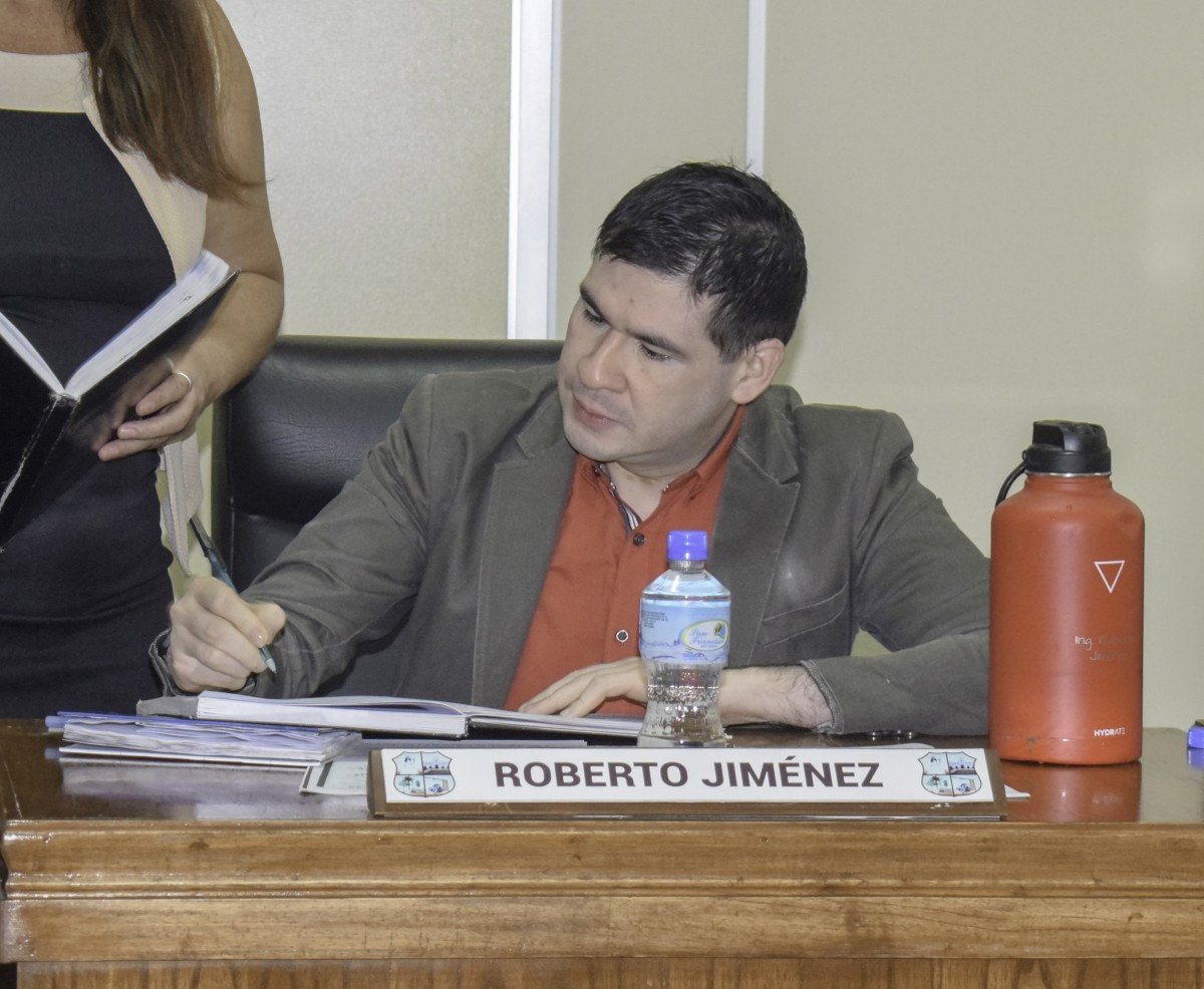Foto 20 de SESION ORDINARIA DE LA JUNTA MUNICIPAL DE CAPIATA: Notas Recibidas, Nota Remitida y Expedientes Dictaminados