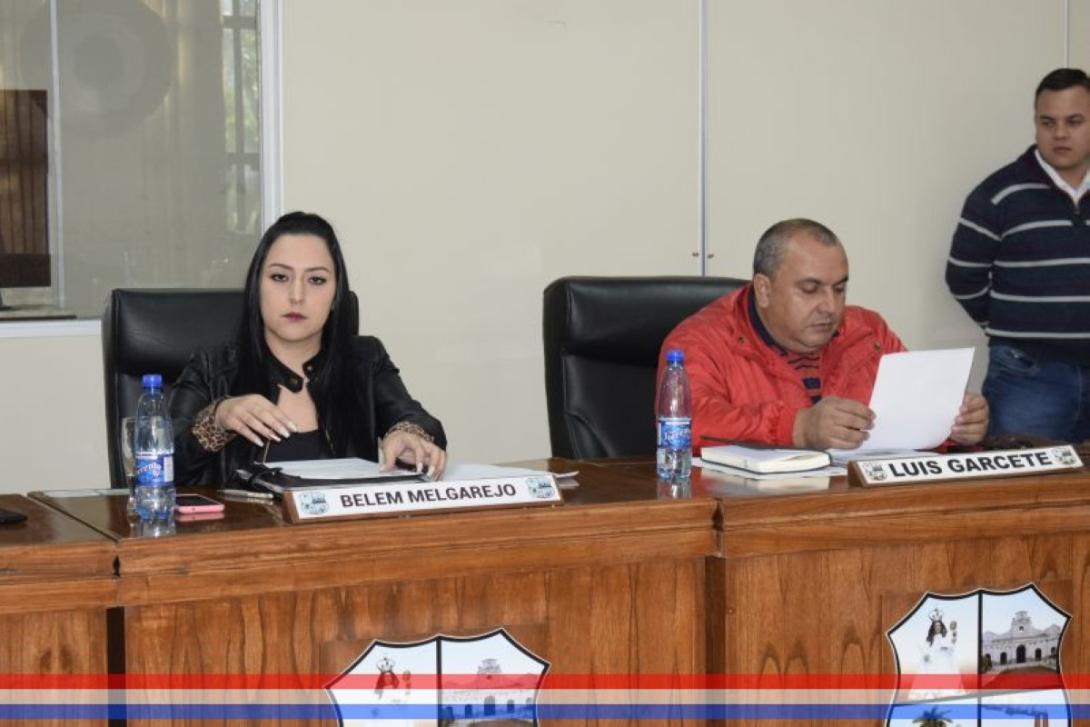 Foto 3 de SESION ORDINARIA DE LA JUNTA MUNICIPAL DE CAPIATA: Notas Recibidas, Nota Remitida y Expedientes Dictaminados