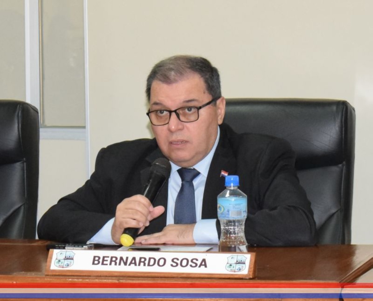 Foto 4 de Asumió la nueva Mesa Directiva, periodo 2023 – 2024: Presidente, concejal Braulio Riquelme; Vicepresidente, concejal David Llano