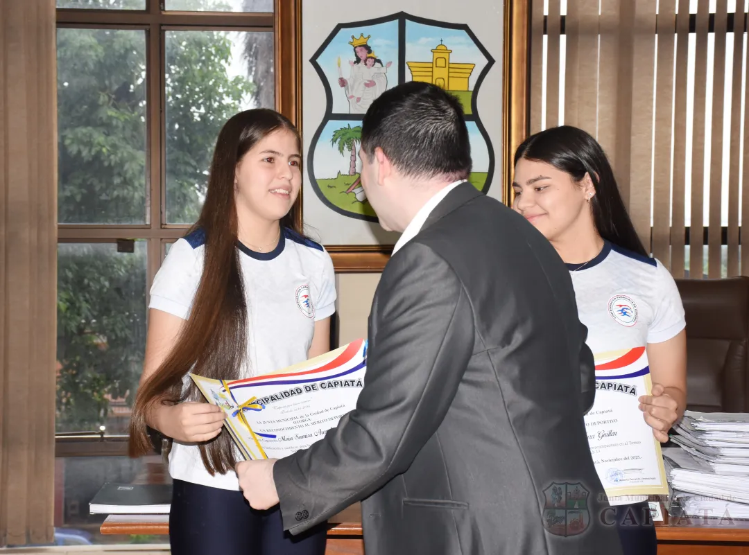 Foto 13 de Reconocimiento a jóvenes capiateñas destacadas en el Handball a nivel nacional e internacional