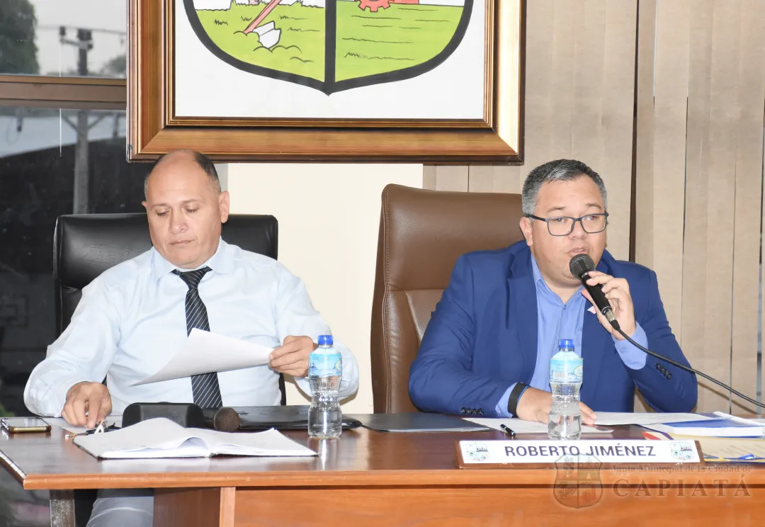 Foto 17 de SESION ORDINARIA DE LA JUNTA MUNICIPAL DE CAPIATA: Notas Recibidas, Notas Remitidas y Expedientes Dictaminados