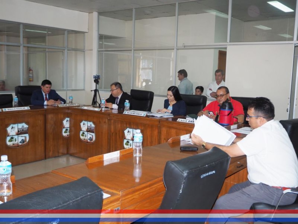 Foto 11 de SESION ORDINARIA DE LA JUNTA MUNICIPAL DE CAPIATA: Notas Recibidas, Notas Remitidas y Expedientes Dictaminados
