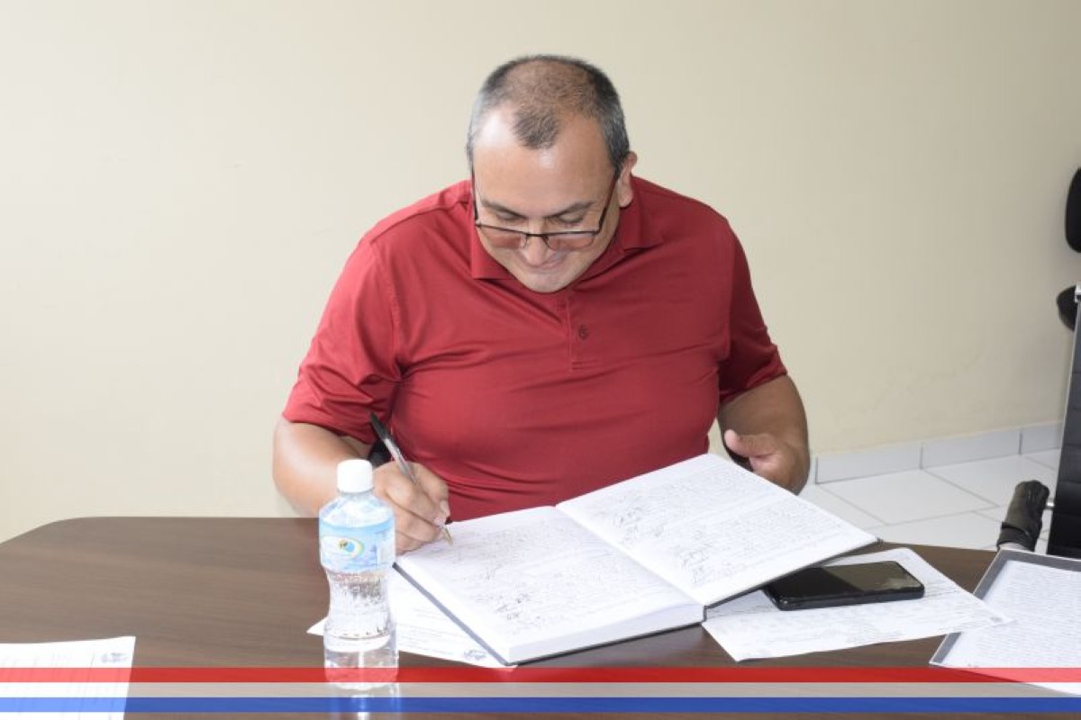 Foto 9 de SESION ORDINARIA DE LA JUNTA MUNICIPAL DE CAPIATA: Notas Recibidas, Nota Remitida y Expedientes Dictaminados